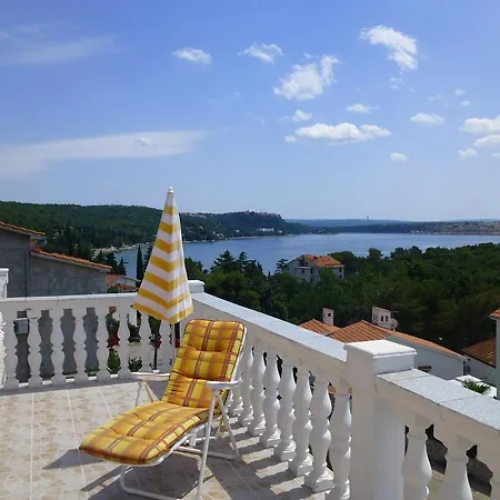Apartments Villa Rosmarin Omišalj Kamer foto