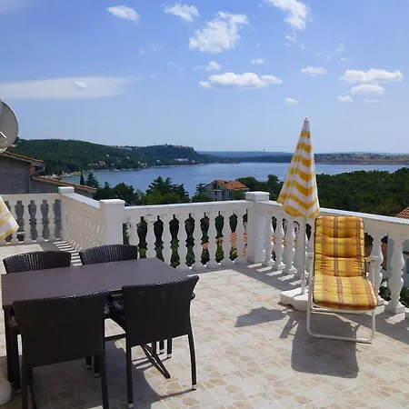 Apartments Villa Rosmarin Omišalj Buitenkant foto